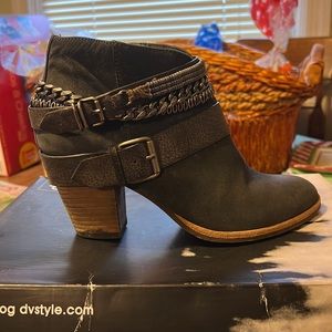 Dolce Vita Yazmin Nubuck Leather Moto Ankle Bootie